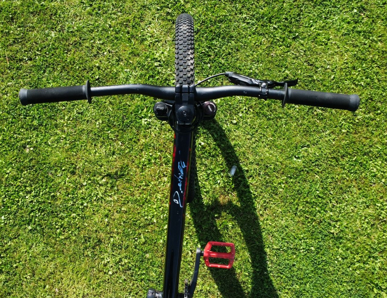 Rower dartmoor gamer intro 26" z autografem Dawida Godziek