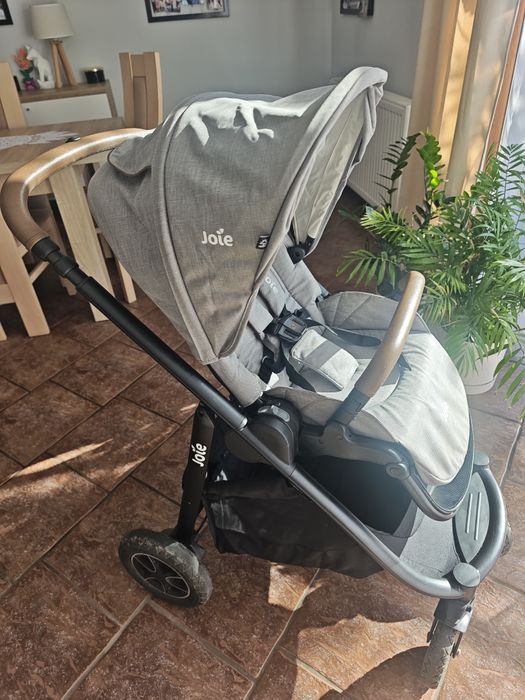 Wózek spacerowy Joie