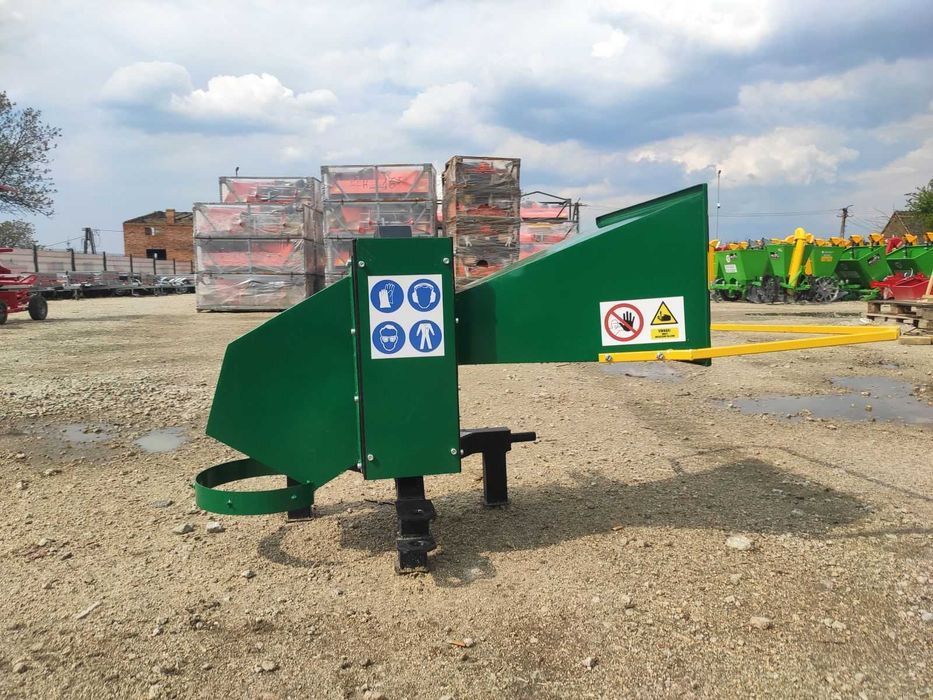 Mechanizm rębaka do gałęzi drewna drzewa rembak Ursus Zetor