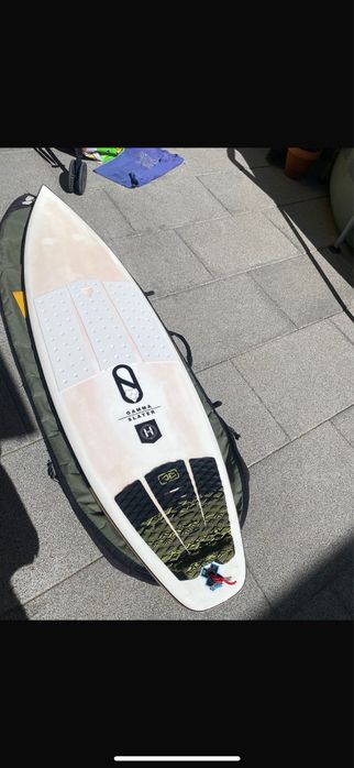 Prancha surf Slater Designs 5.10’’ Quilhas FCS ll Performer Incluídas