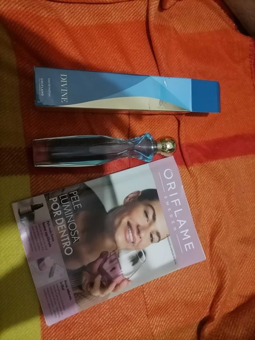 Perfume divine oriflame