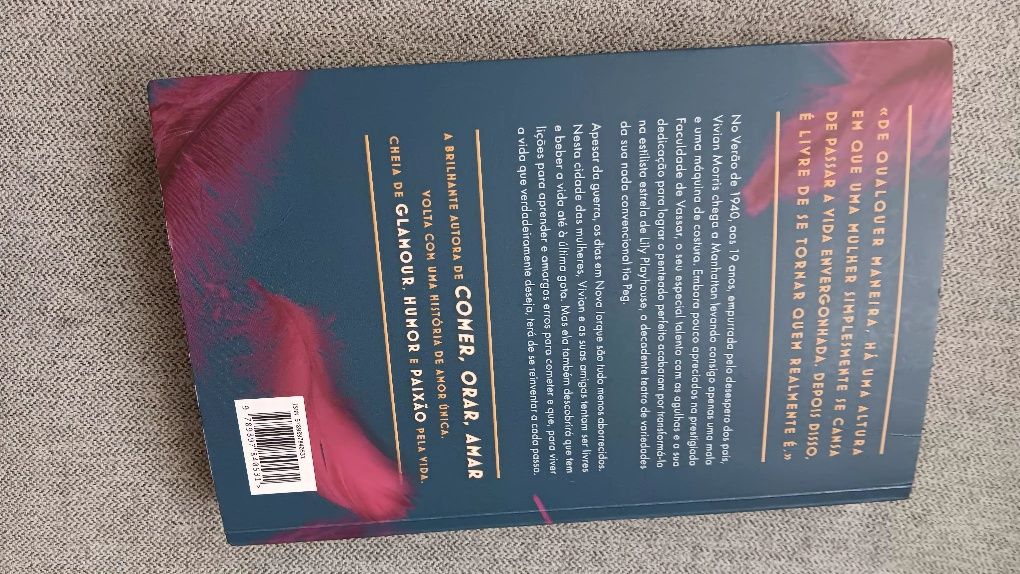 Livro A Cidade das Mulheres em bom estado