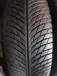225/45/19 R19 Michelin Pilot Alpin 5 4шт зима