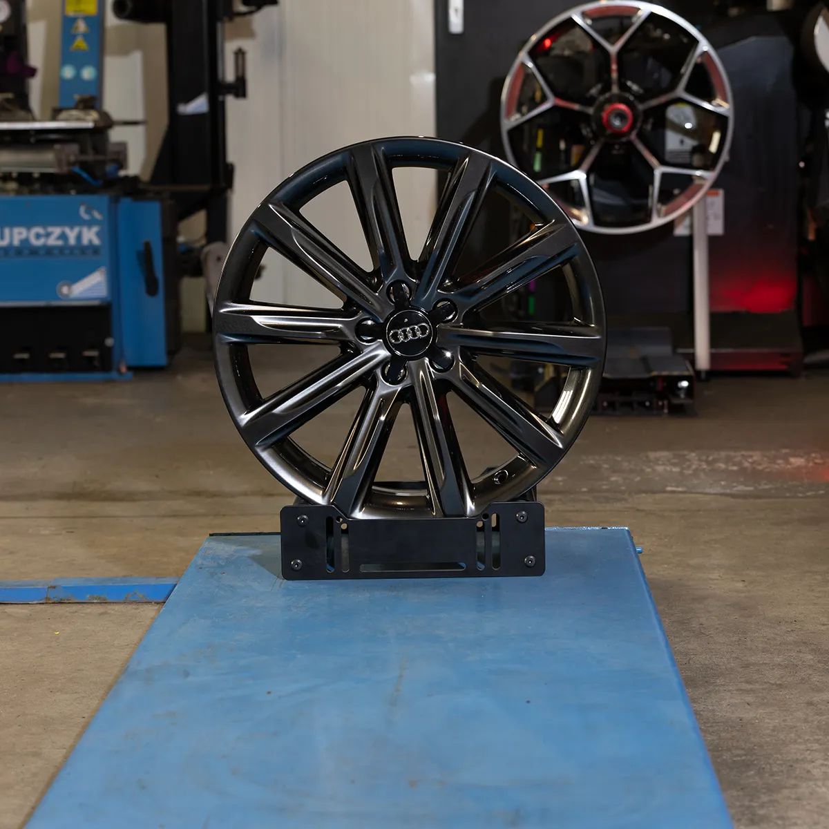 NOWE ORYGINALNE Felgi Audi 19" A5 A6 A7 A8 Q3 Q5 Q7