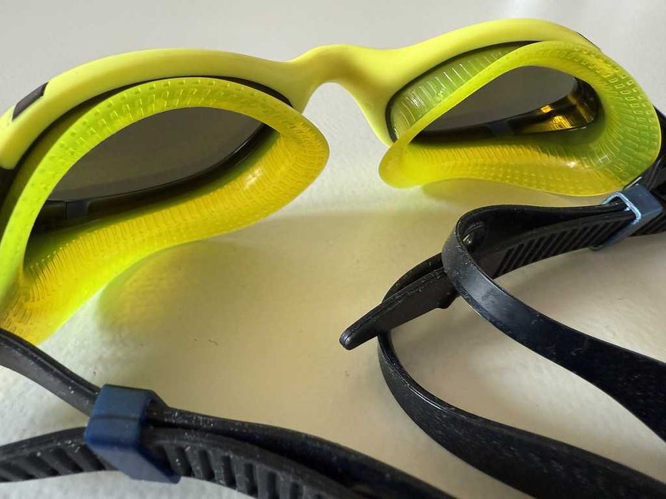 Speedo Biofuse 2.0 - profesjonalne okulary antyfog do pływania unisex