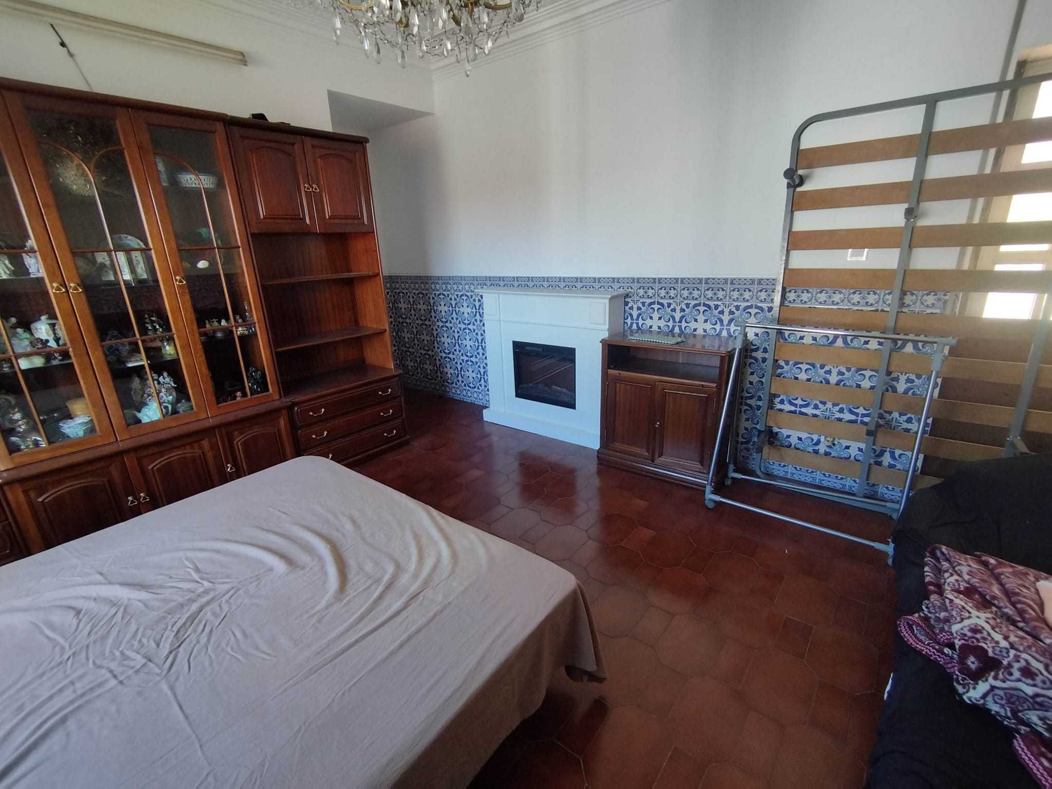 QUARTO para Alugar em corroios