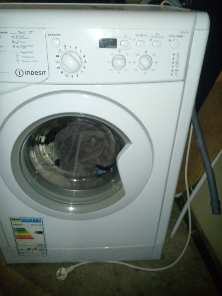 Стиральная машина indesit iwsd 61051 b ua бу в отличном состоянии