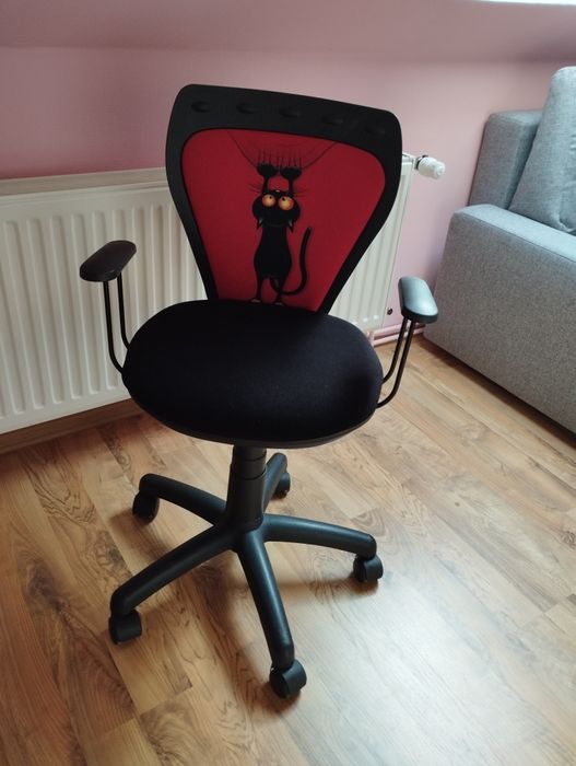 Fotel dziecięcy do biurka