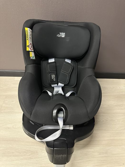 Britax-Romer Dualfix M I-Size с 3 мес до 18 кг