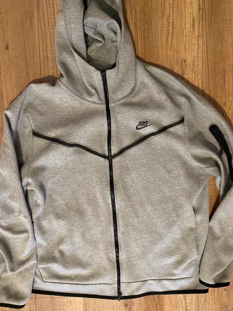 nike tech fleece