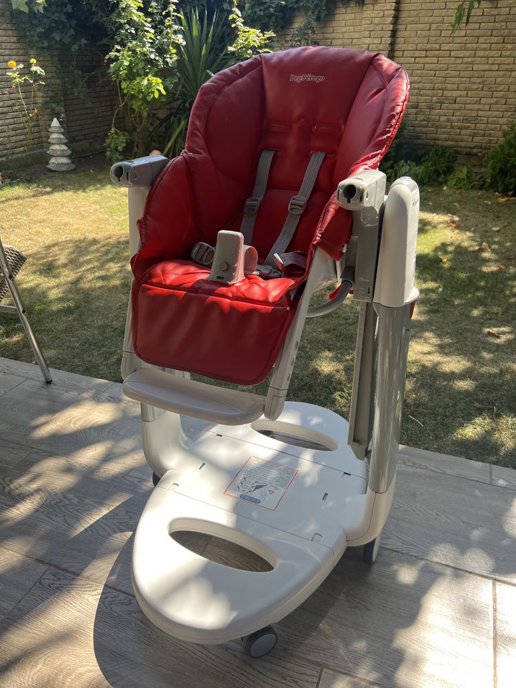 Продам стульчик для кормления Peg Perego tatamia