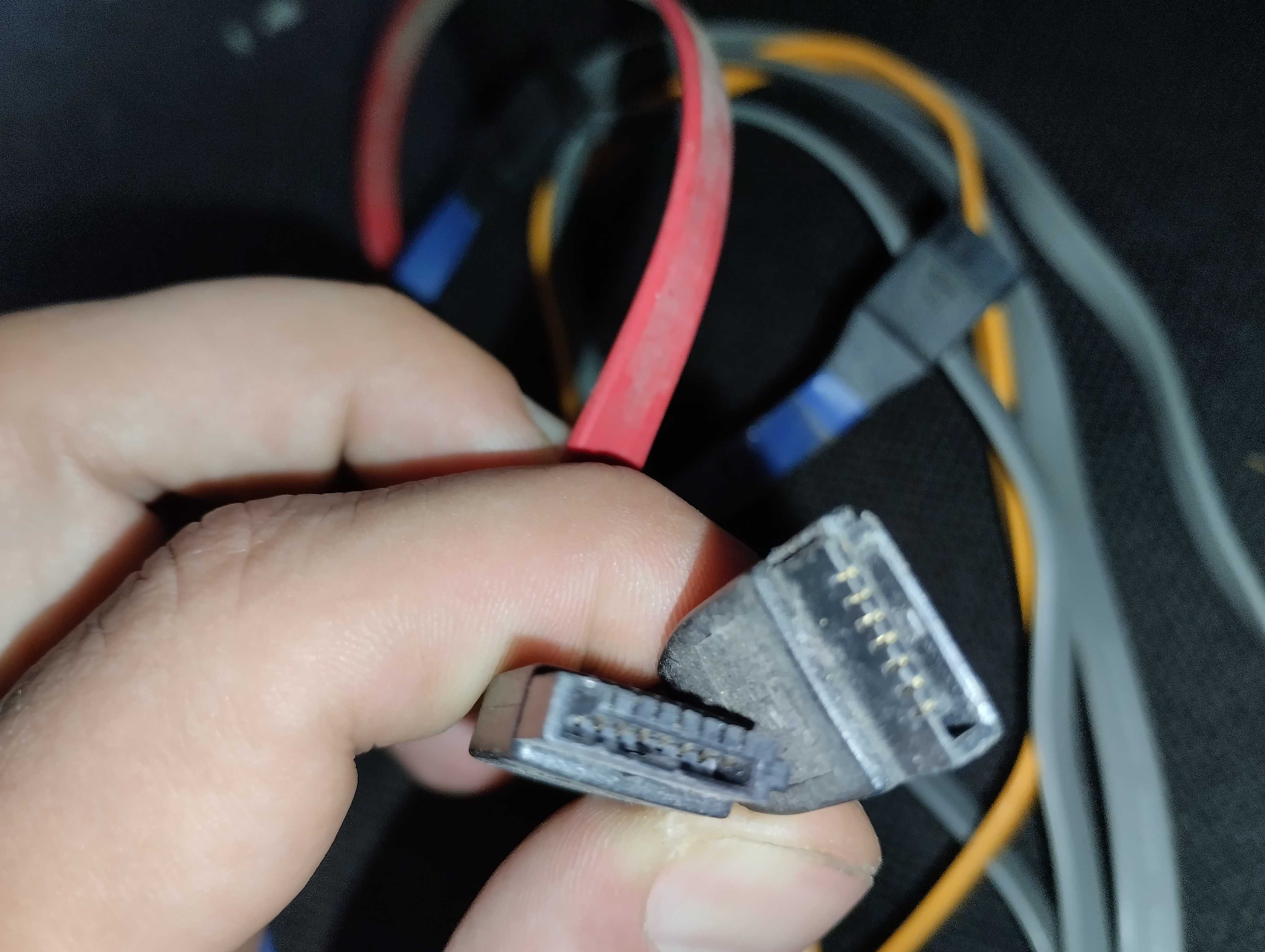 Kabel do dysku sata -  Kabel do transmisji danych na komputerze PC