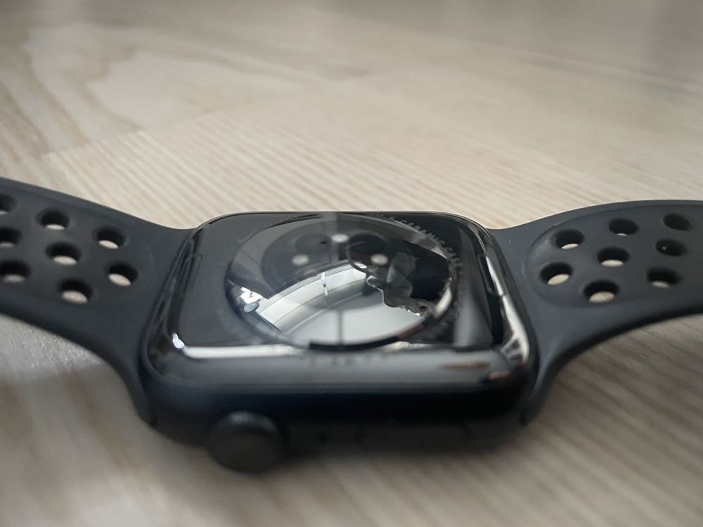 Apple Watch 7 Nike 45/Midnight Aluminum/Black Sport GPS