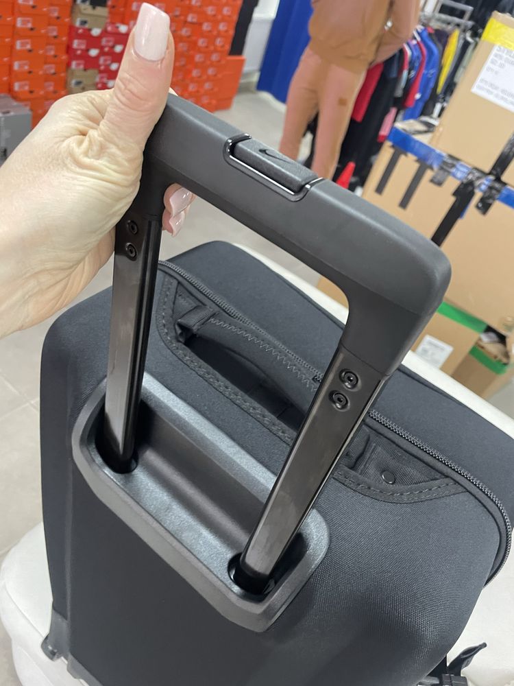 Валіза Nike  41L  69L 82L  PBZ277-011 PBZ278-011 Оригінал !!