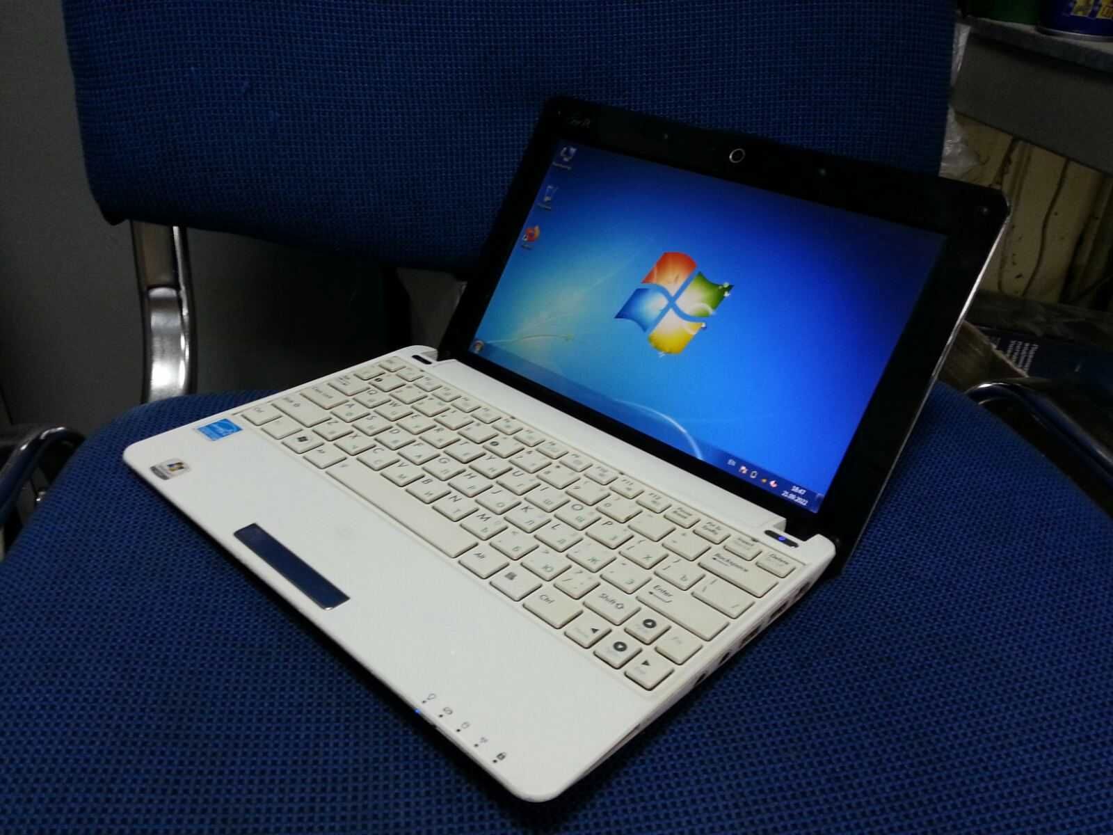 Нетбук ASUS Eee 1005PE