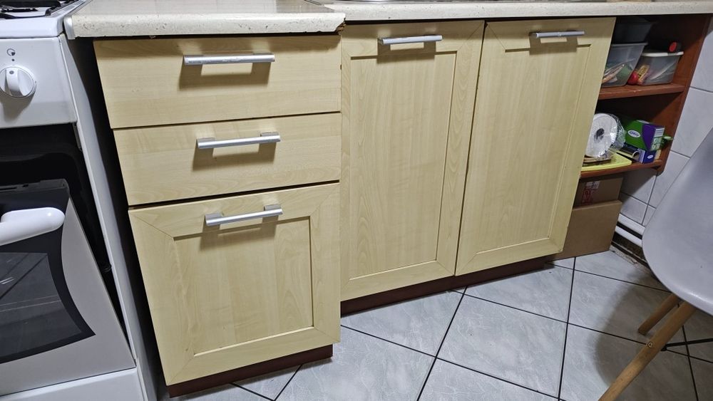 Zestaw mebli kuchennych