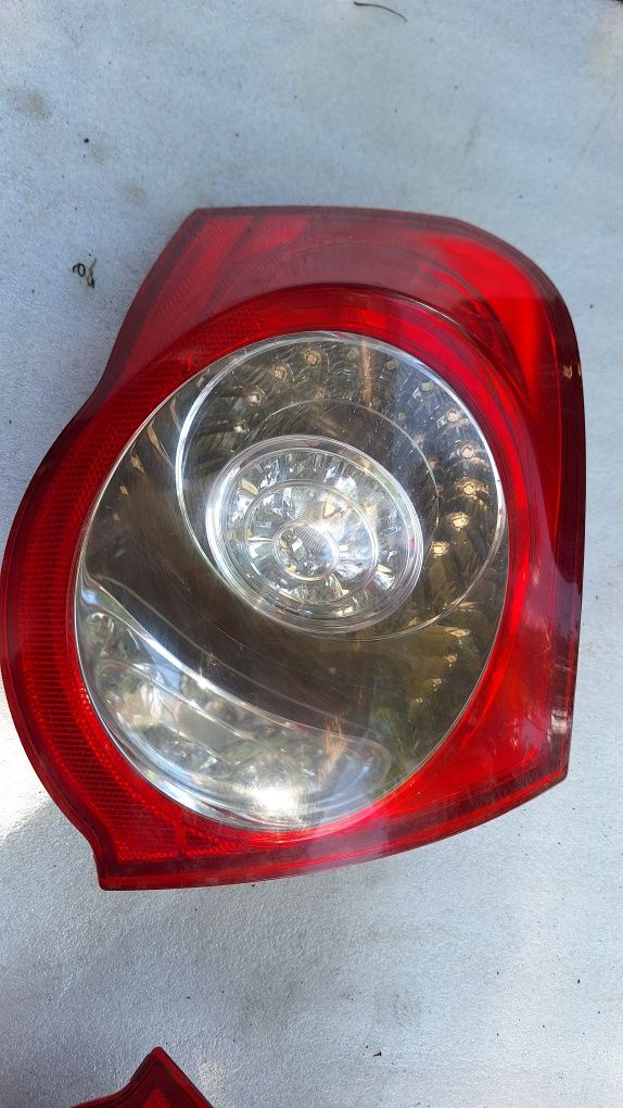 Lampy tylne Volkswagen Passat B6 kombi lewa prawa