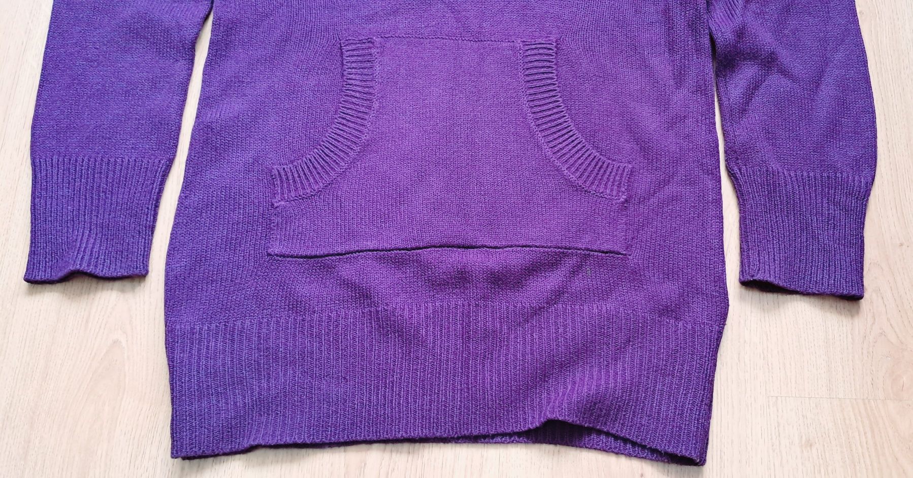 Sweter z kapturem longsleeve