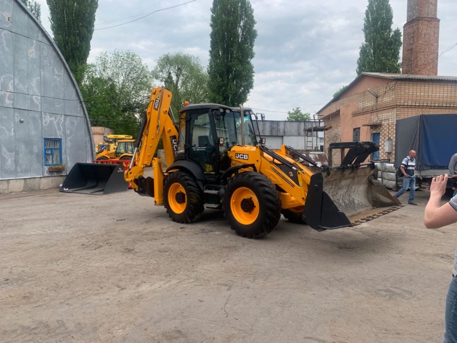 Послуги екскаватора-навантажувача JCB 4 cx