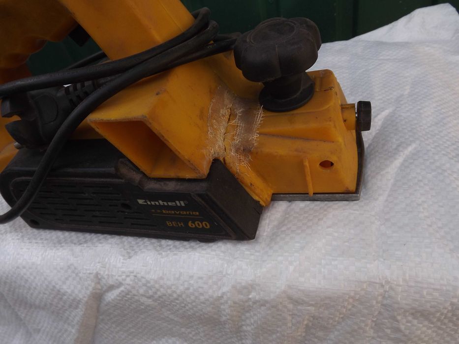 Електро рубанок Einhell BEH 600