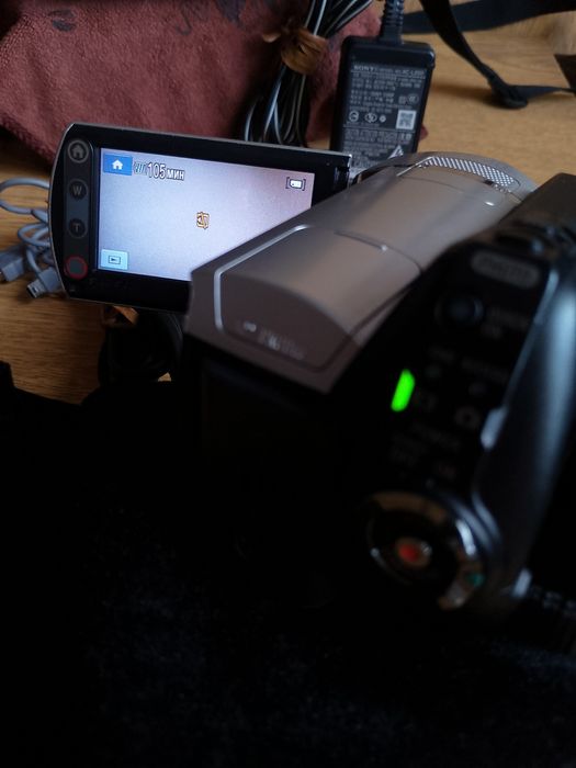 Продам відеокамеру Sony