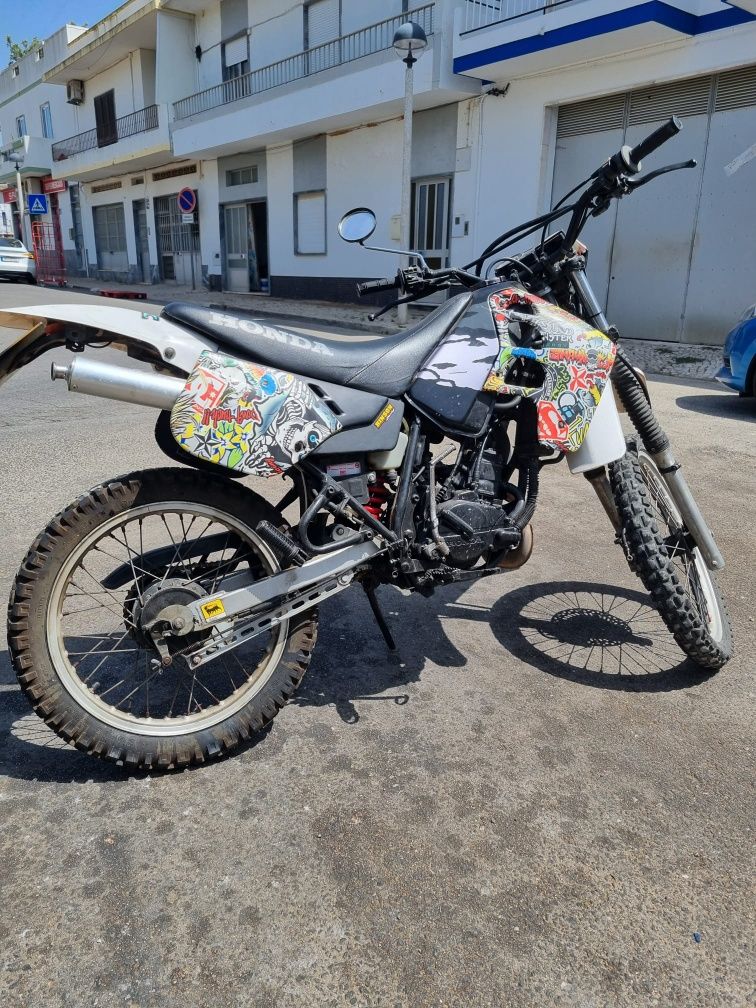 Honda crm 50 bom estado