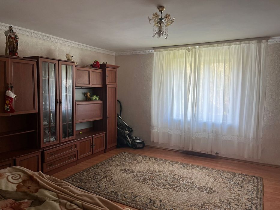 Продаж будинку