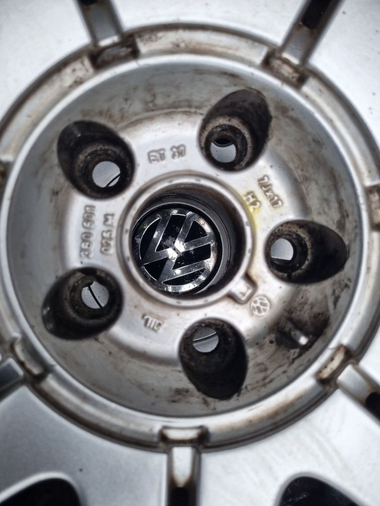Alufelgi 17  VW 5x112 Passat B5 B6 Highline 4x4 7J Et37