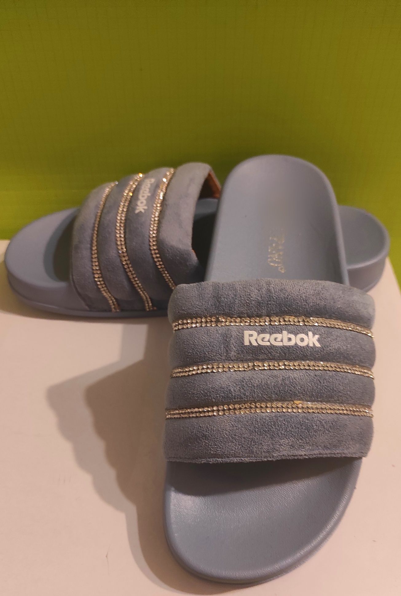 Laczki zrobione na wzór Reebok 38