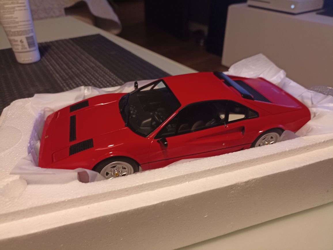 Ferrari 208 gtb - gt spirit 1/18