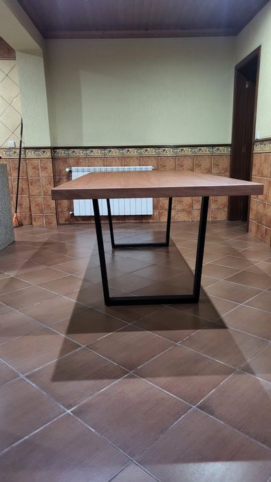 Mobiliário e decoração em metal