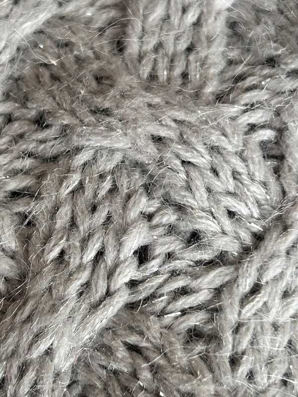 Sweter szary H&M S 36 22% moher srebrna nitka ciepły moherowy moherem