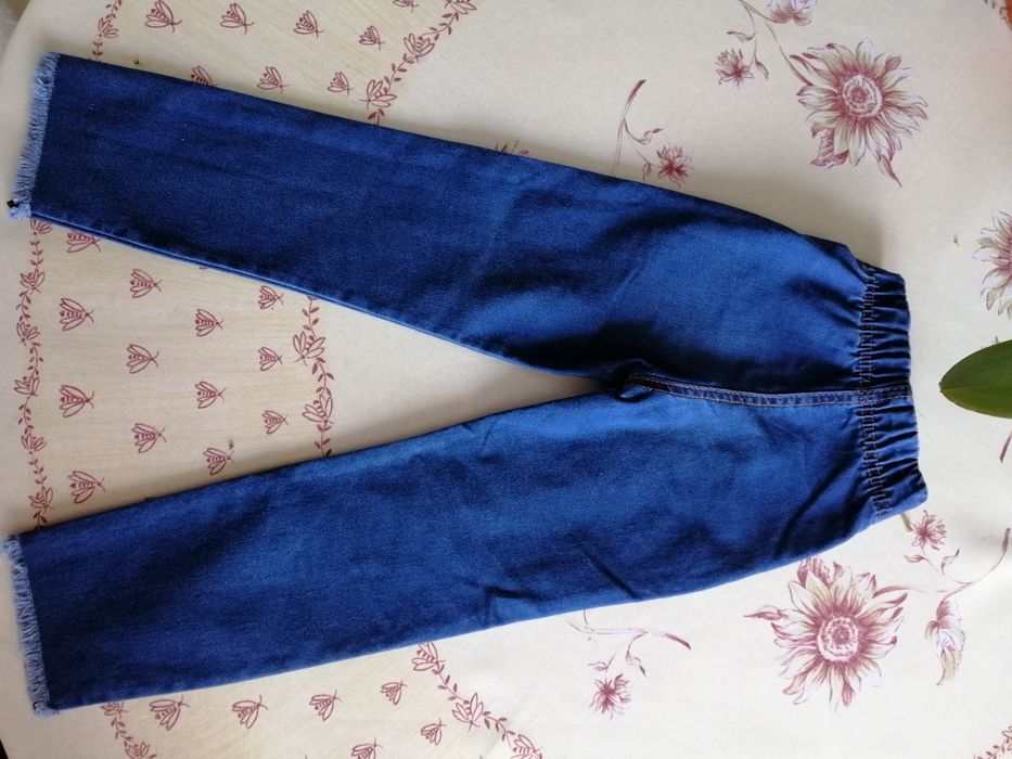 Круті джинси для дівчинки