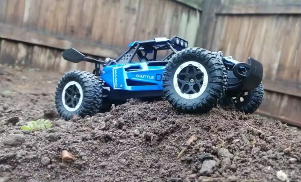 Игрушка машинка на радиоуправлении на пульте машина отличный подарок