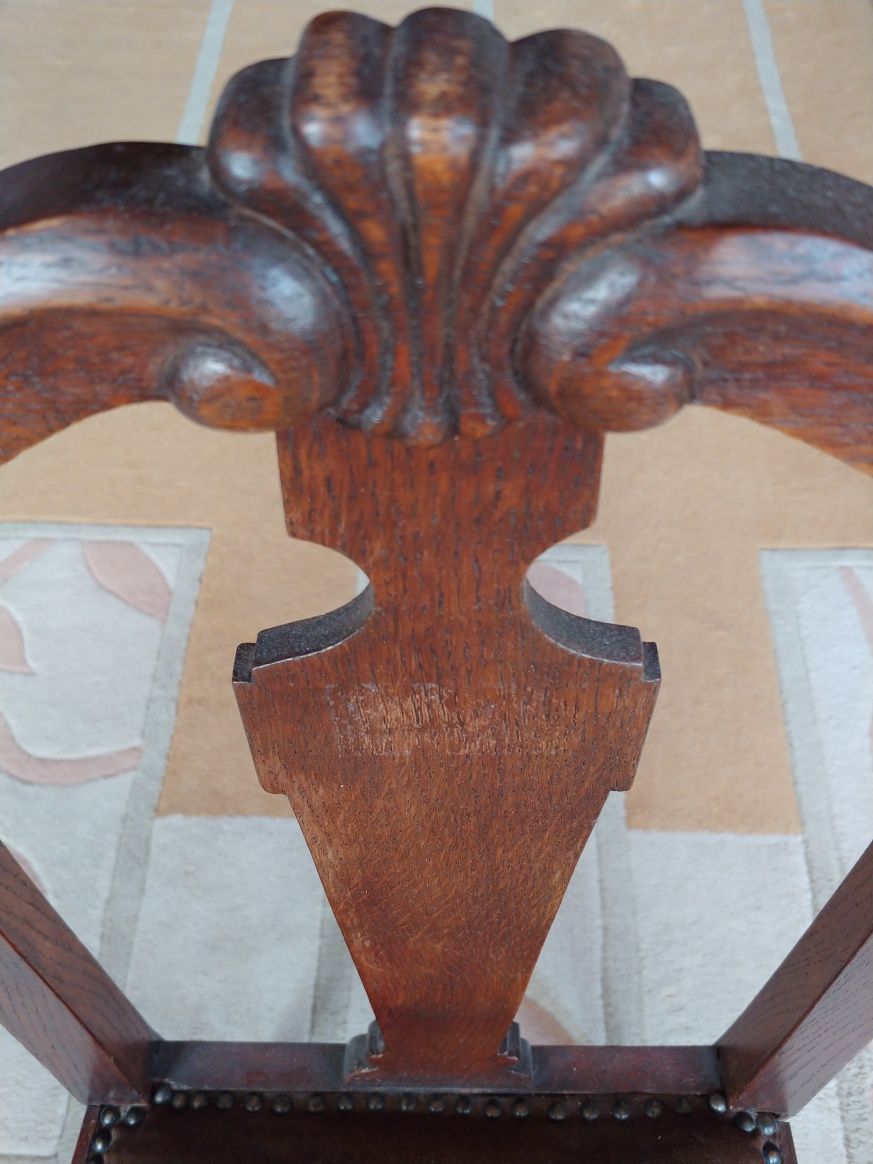 Krzesło Chippendale holenderskie drewno orzechowe rzeźbione nogi