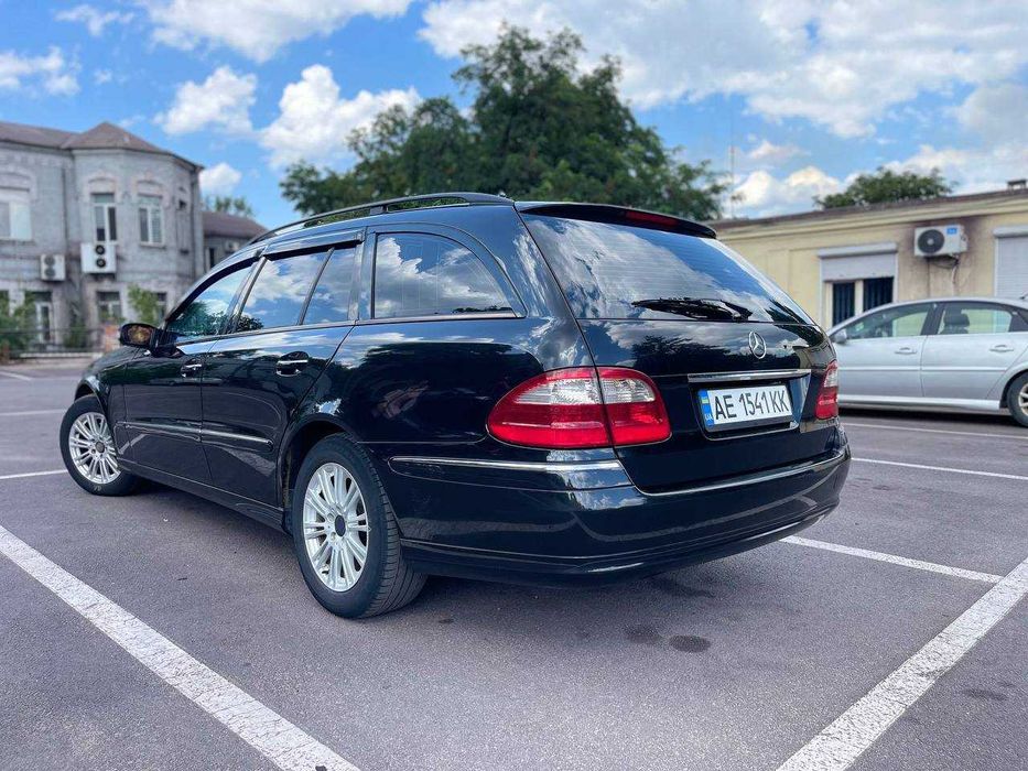 Mercedes-Benz E-Class 2003 S211