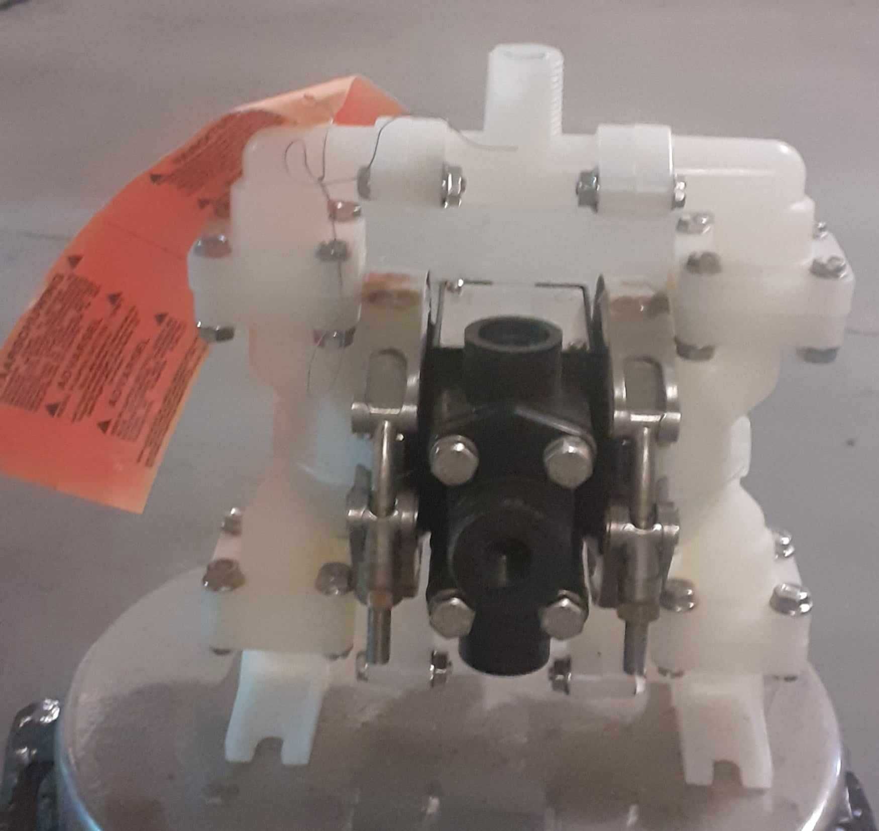 Bomba de água pneumática nova de trasfega  (Marca: Sandpiper)