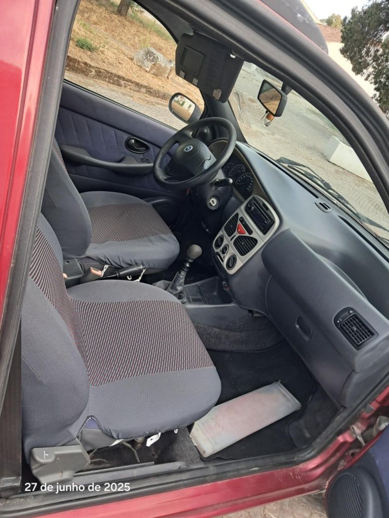 Vendo ou troco Fiat Strada 1.9 JTD ano 2003
Carro està espetacular,enc