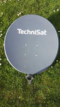 Czasza anteną satelitarną Technisat