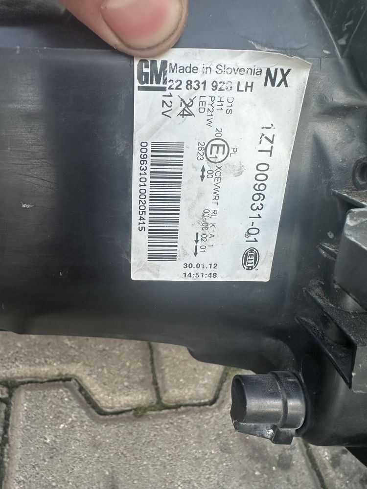 Lampa Prawa Lewa Bi-Xenon LED Skrętny Opel Insignia I A