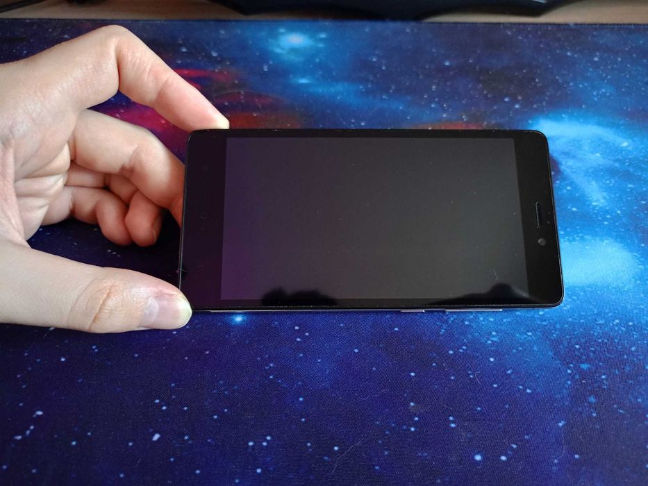 Продам Xiomi Redmi 3 3\16GB