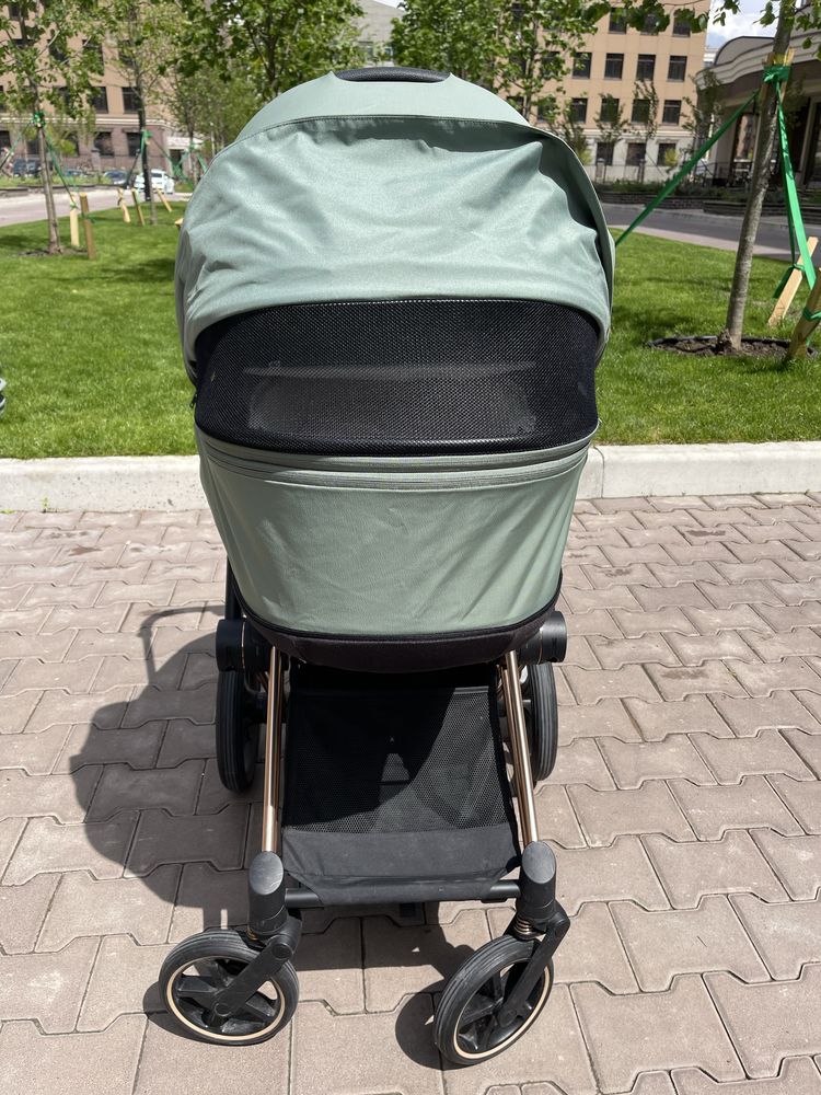 Коляска Cybex Priam 4.0 Rose Gold. 2в1. В чудовому стані.