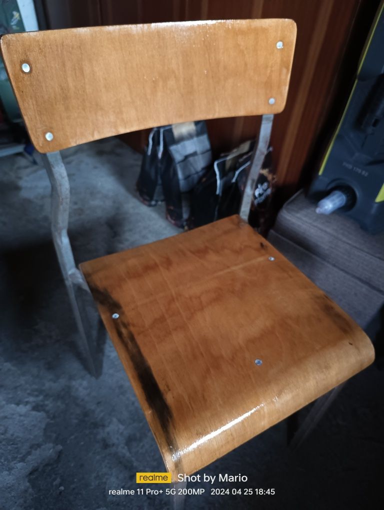 Krzesła szkolne, bardzo mocne