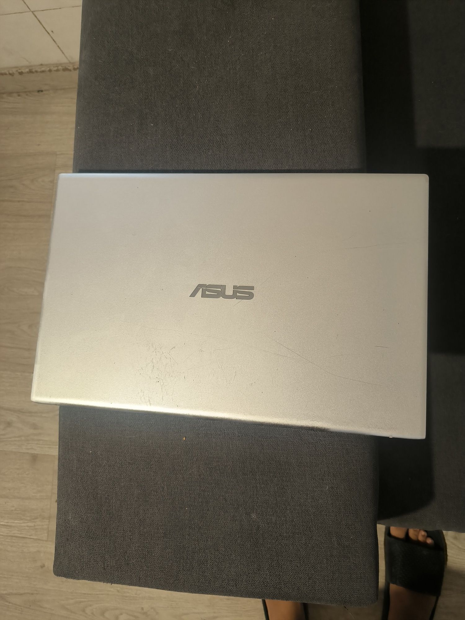 Portátil Asus VivoBook