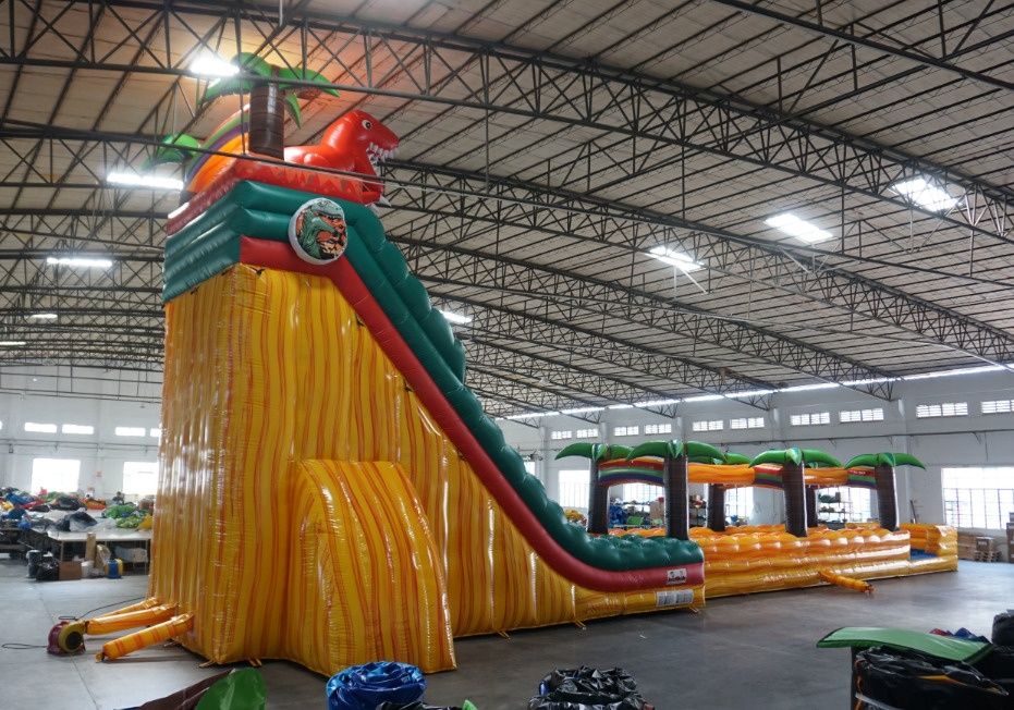 Insuflável Mega Slide Splash!