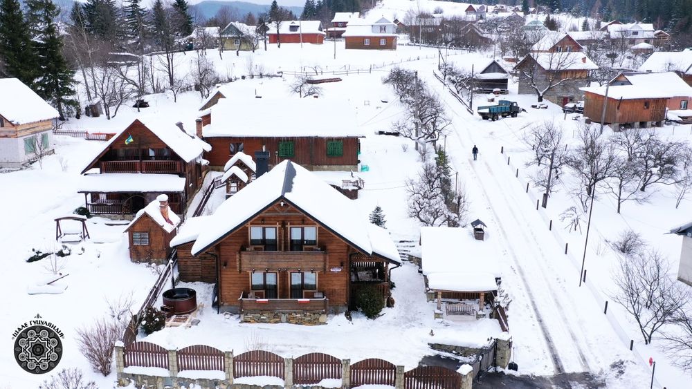 Аренда шале, котеджа, дома в Карпатах. Затишне шале Гуцуляндія!