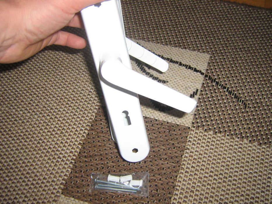 klamki szyldy do drzwi