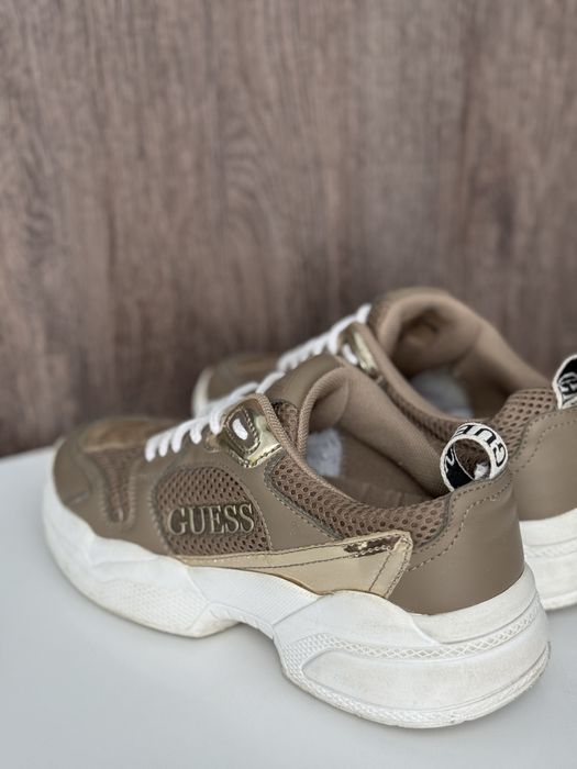 Кросівки guess 36 р. Кросвіки жіночі , снікерси