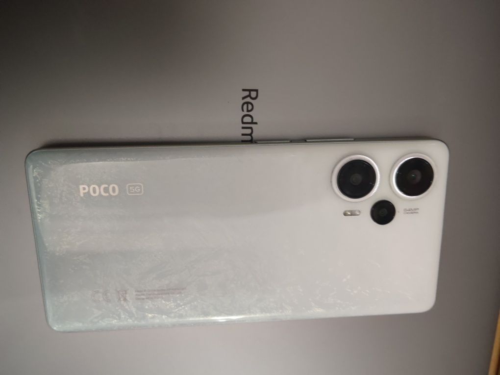 Продам Poco f5 White 12GB RAM 256ROM