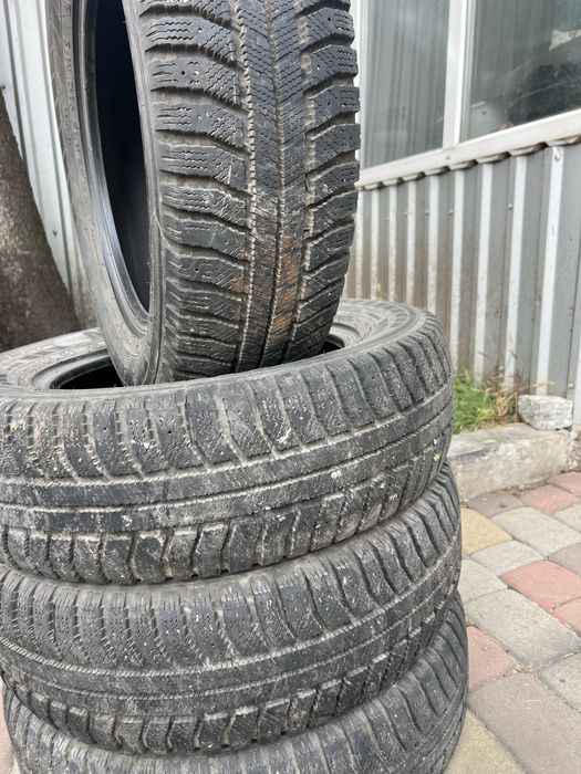 Продам резину зима